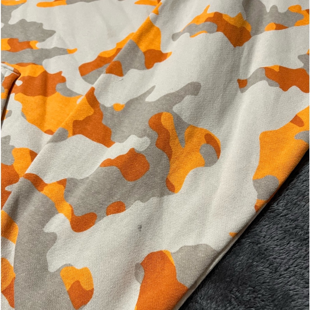 Under Armour Hoodie - Picture 4 of 6